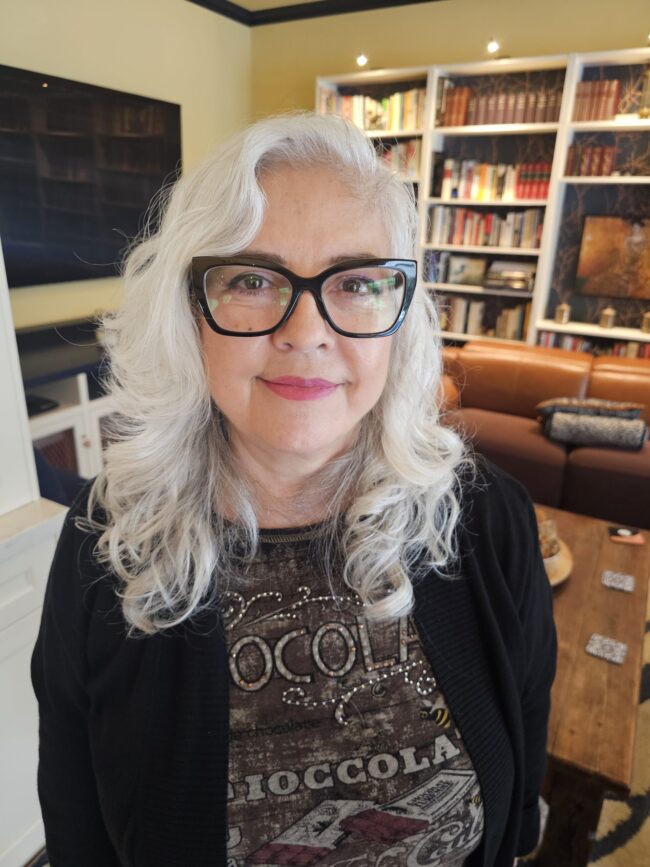 Lourdes Alcaniz Lourdes Alcaniz